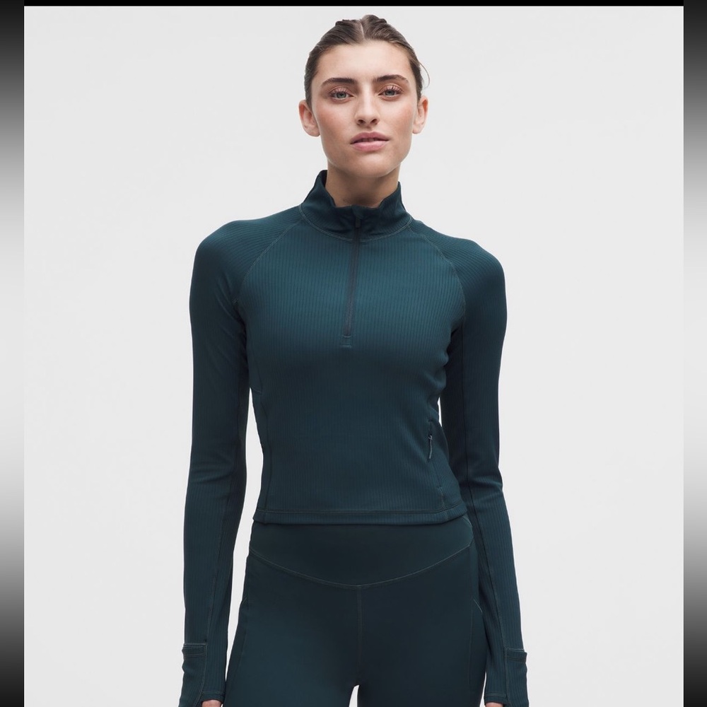It's Rulu Ribbed Cropped Half Zip